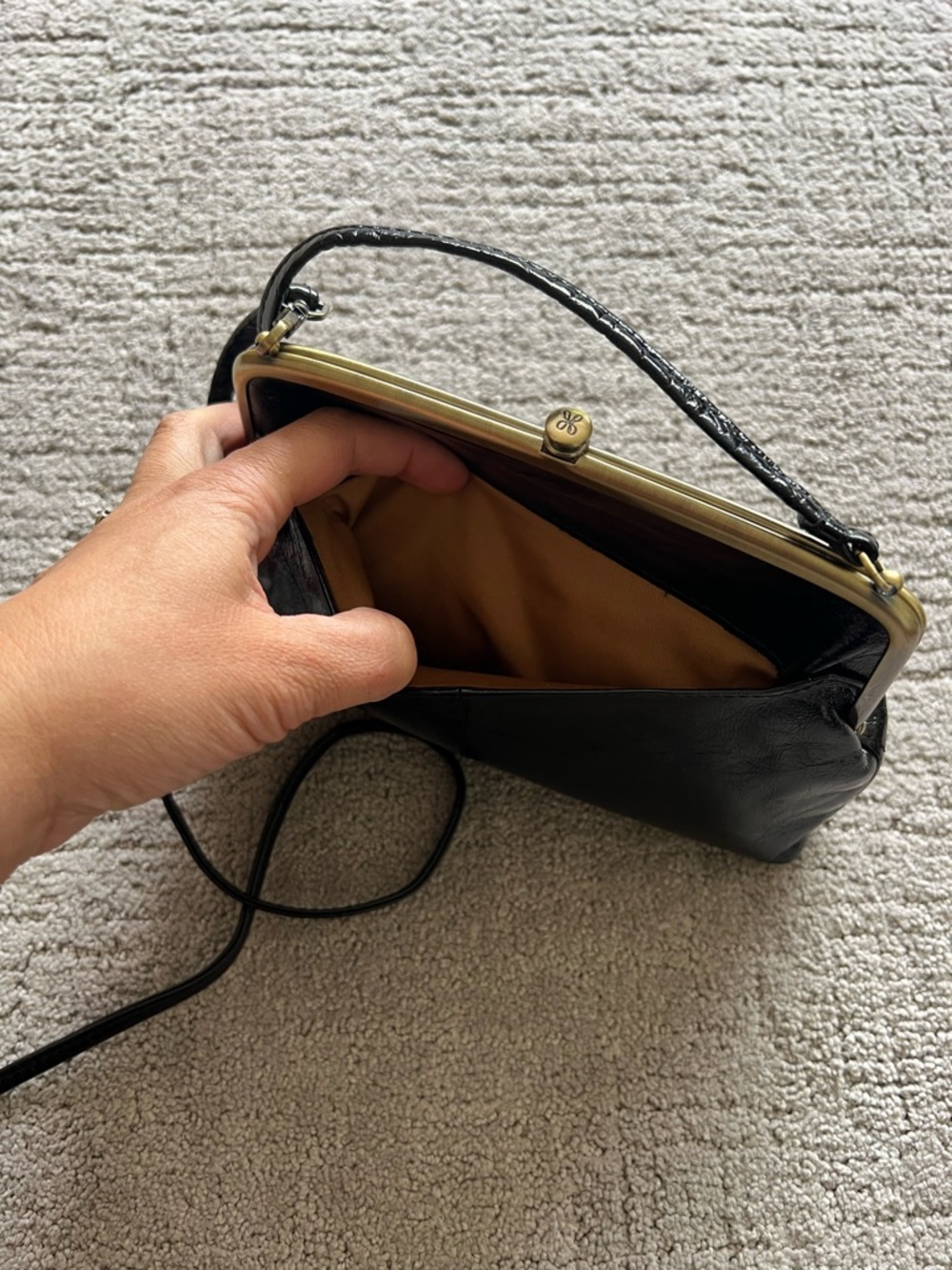 HOBO Kisslock Mini Bag with Crossbody Convertible Strap - Picture 9 of 13